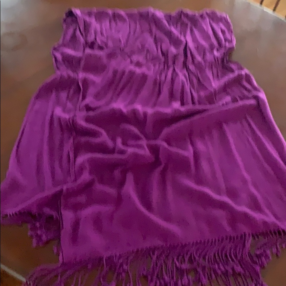 Large wrap or scarf